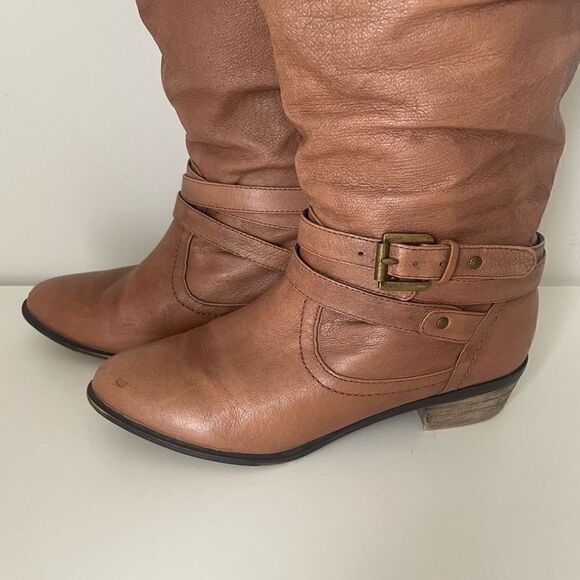 Steve Madden Casstro Knee High Leather Riding Boots Size 6 Low Heel Buckle - Picture 6 of 10